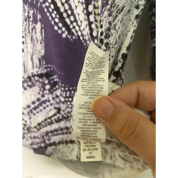 Chico’s Purple Patterned Top - Picture 3 of 6
